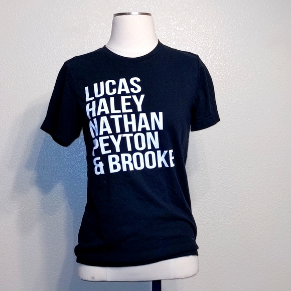 One Tree Hill Character shirt - Picture 1 of 2